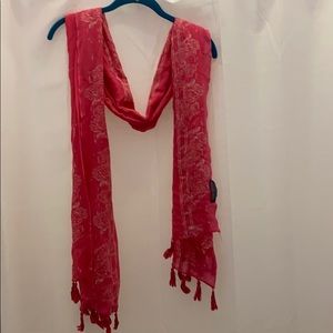 Vineyard Vines pink scarf